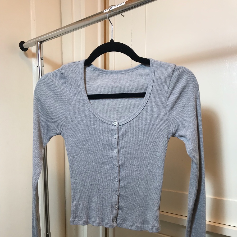Long sleeve crop top